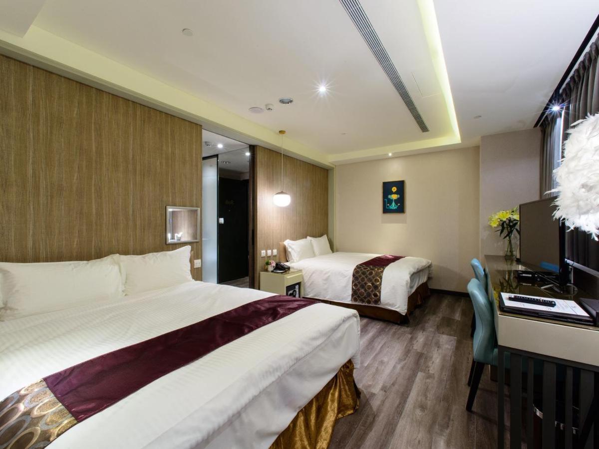 Stay Hotel - Taichung Zhongqing Dış mekan fotoğraf